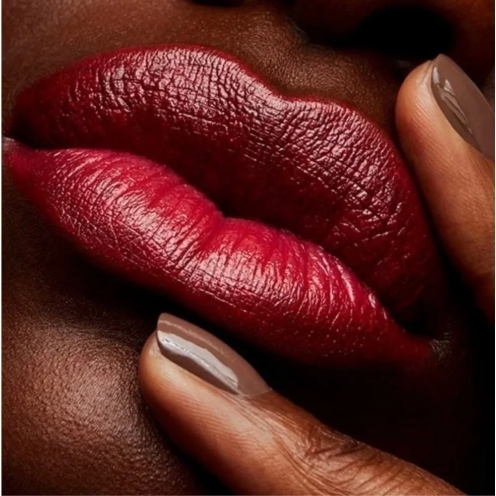 MAC *Dozen Carnations* Cremesheen Lipstick